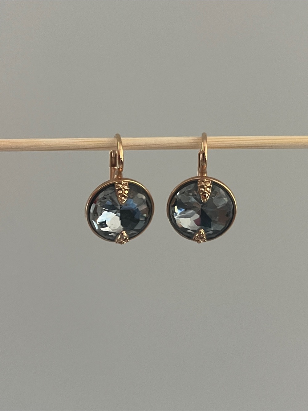 Swarovski, Bella V drop earrings rose gold tone